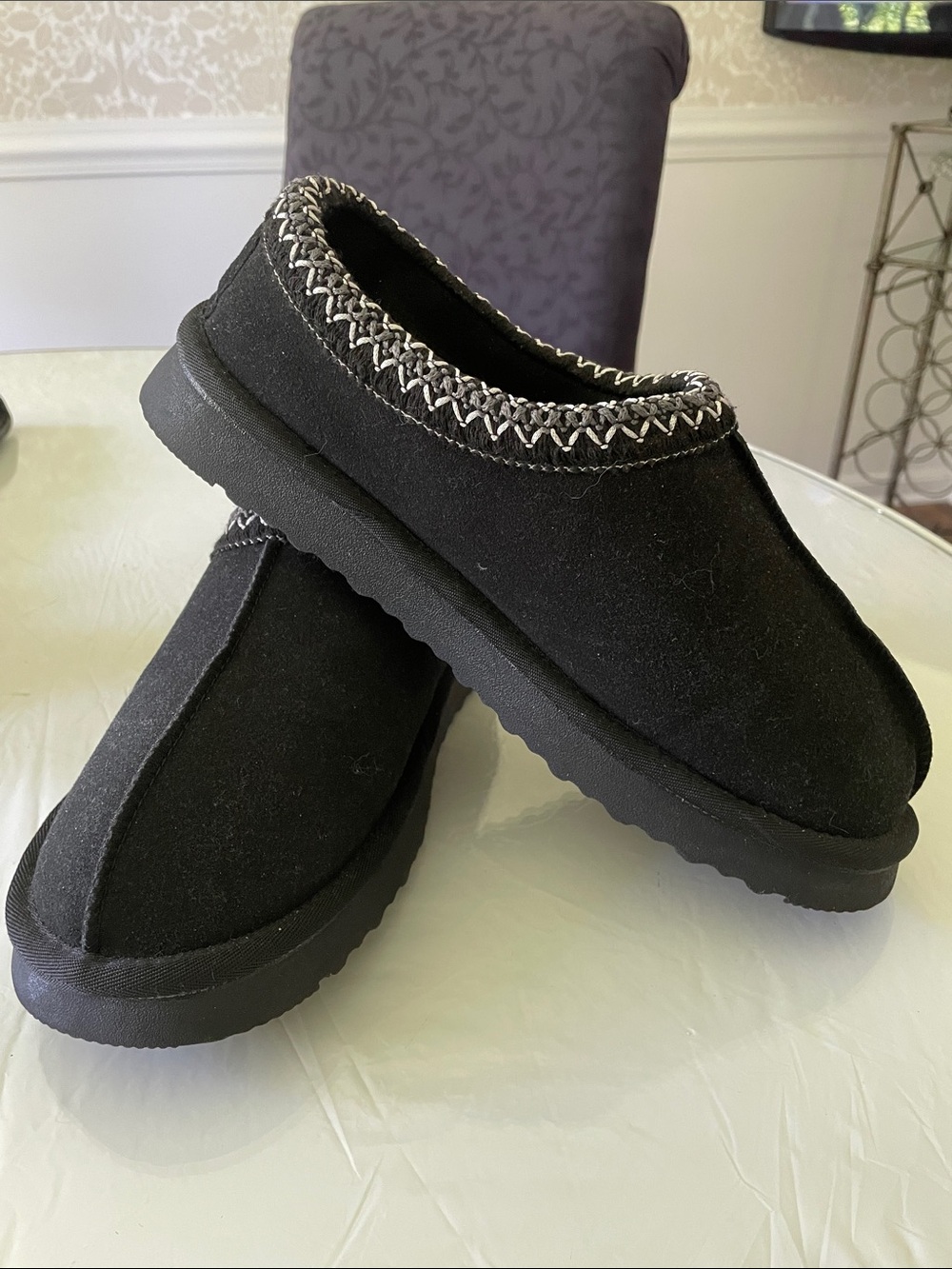 Platform Slippers Black
Clogs Stitched Slippers Slip On sz 42